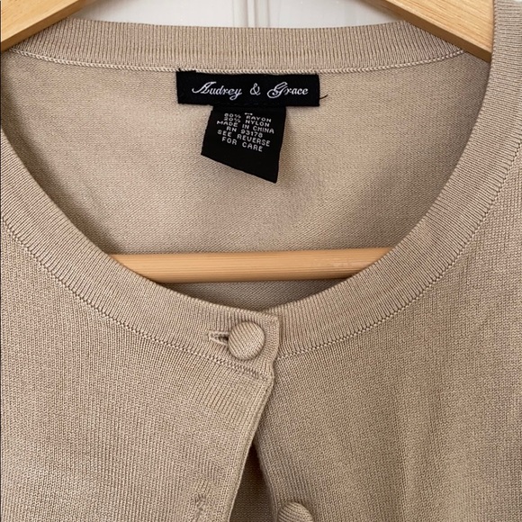 Beige cardigan - Picture 2 of 5